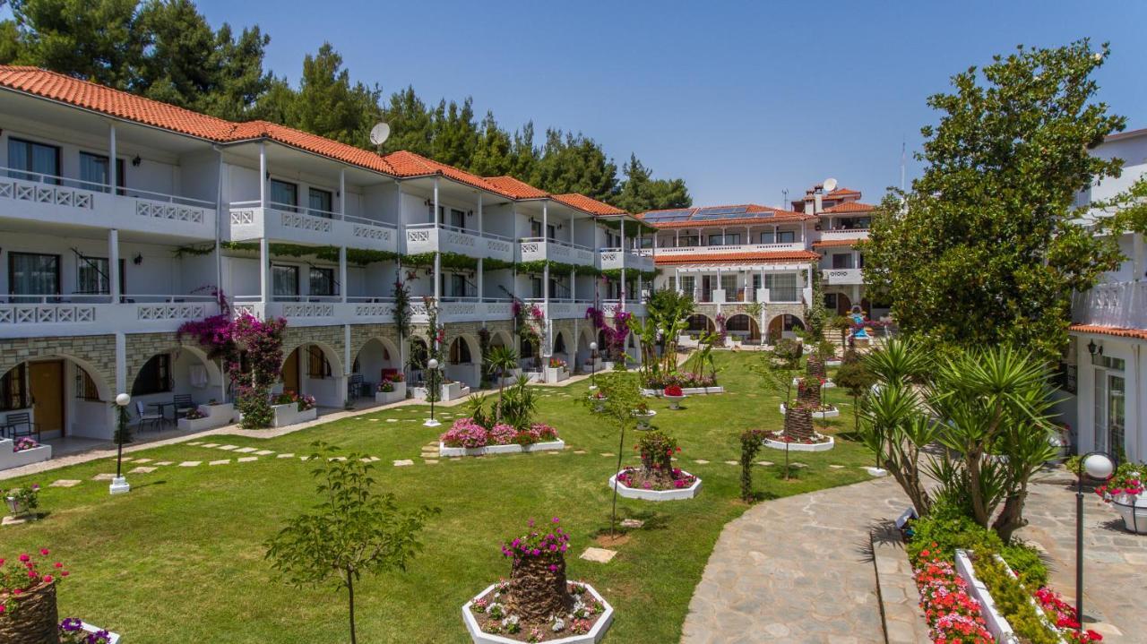 Porfi Beach Hotel Nikiti  Exterior photo